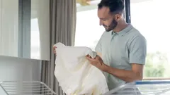 Jak często prać pościel jesienią, aby uniknąć problemów? Porady ekspertów