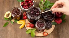 Dlaczego nasze babcie wkładały zapałki do dżemu: zapomniany trik, który pomagał oszczędzać zapasy