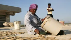 W którym kraju je się „ciasteczka z błota” pieczone na słońcu i dlaczego to robią?