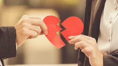 Rozstanie bez samobiczowania – skuteczne techniki radzenia sobie z winą