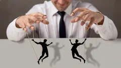 Męski uśmiech: psychologowie wyjaśniają, jak nie wpaść w pułapkę manipulatora